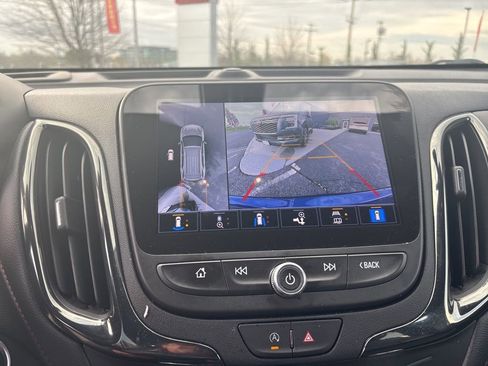 Used 2023 Chevrolet Equinox RS w/ RS Leather Package AWD/4WD image 17