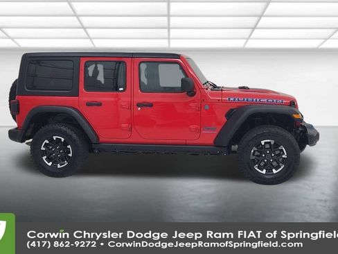 Used 2024 Jeep Wrangler Unlimited Rubicon 4xe image 17