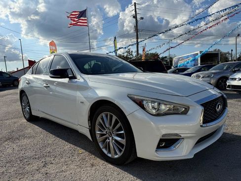 Used 2018 INFINITI Q50 Luxe w/ Essential Package (3.0T Luxe) image 3