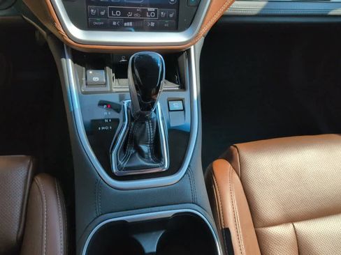 Used 2022 Subaru Outback Touring image 23