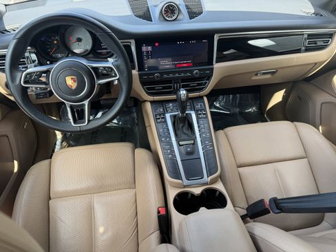 Certified 2021 Porsche Macan S AWD/4WD image 15