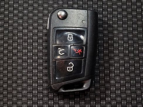 Used 2020 Volkswagen Jetta S w/ Driver Assistance Package FWD image 32