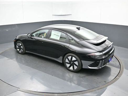 New 2025 Hyundai Ioniq 6 SE image 46