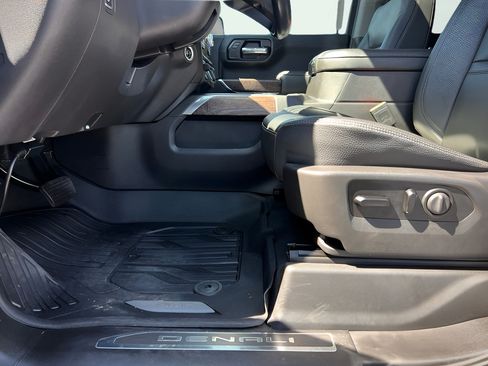 Used 2020 GMC Sierra 1500 Denali w/ Denali Ultimate Package AWD/4WD image 43