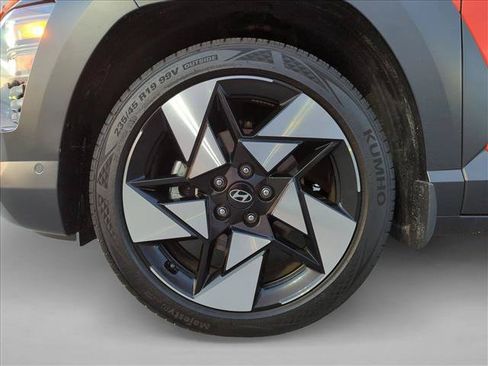 Used 2024 Hyundai Kona Limited FWD image 24