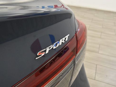 Used 2025 Honda Civic Sport image 32