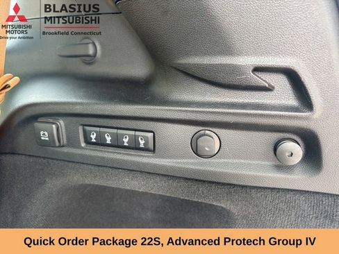 Used 2023 Jeep Grand Cherokee L Summit w/ Advanced Protech Group IV AWD/4WD image 14