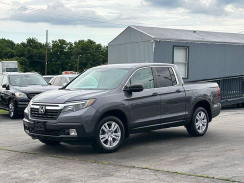 Used 2017 Honda Ridgeline RT image 1