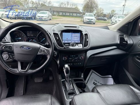 Used 2018 Ford Escape Titanium AWD/4WD image 17