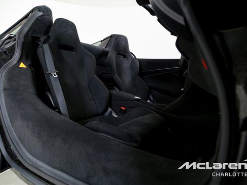 Used 2024 McLaren 750S Spider image 20