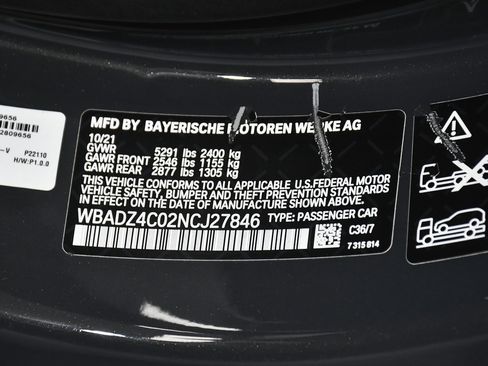 Used 2022 BMW 840i xDrive Convertible w/ Driving Assistance Package image 16