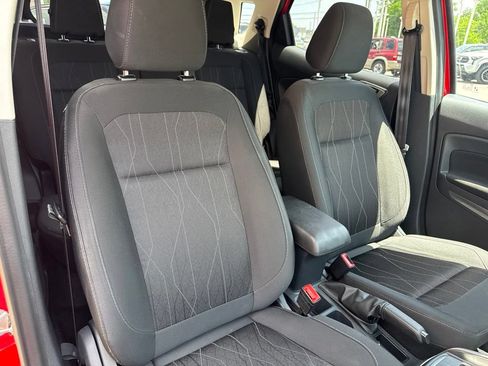 Used 2021 Ford EcoSport SE FWD image 33