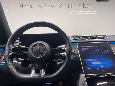 Used 2024 Mercedes-Benz S 63 AMG S image 31