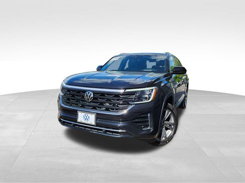 Certified 2024 Volkswagen Atlas Cross Sport SEL R-Line AWD/4WD image 5