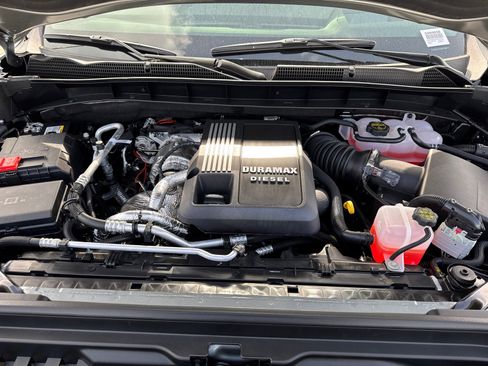 Used 2026 GMC Sierra 1500 Denali AWD/4WD image 8