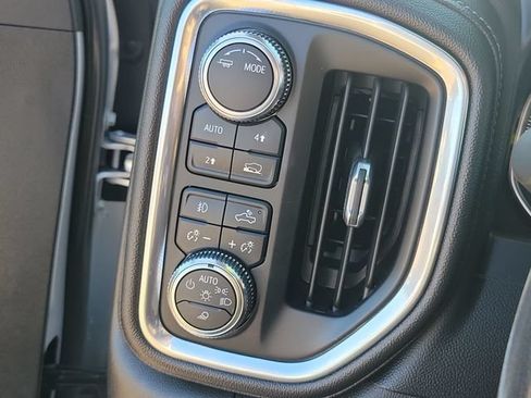 Used 2021 GMC Sierra 1500 SLT w/ SLT Convenience Package AWD/4WD image 11