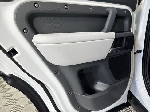 Certified 2025 Land Rover Defender 110 S image 27