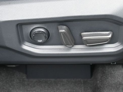 Certified 2026 Toyota Tundra Platinum AWD/4WD image 36