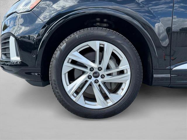 Used 2023 Audi Q7 2.0T Premium AWD/4WD image 19