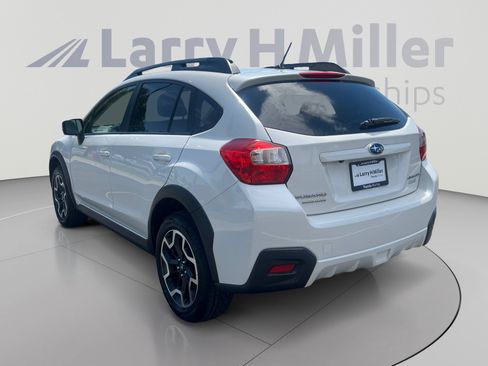 Used 2016 Subaru Crosstrek 2.0i Premium w/ Moonroof Package AWD/4WD image 3