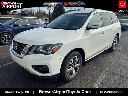 Used 2017 Nissan Pathfinder SV w/ SV Tech Package image 1