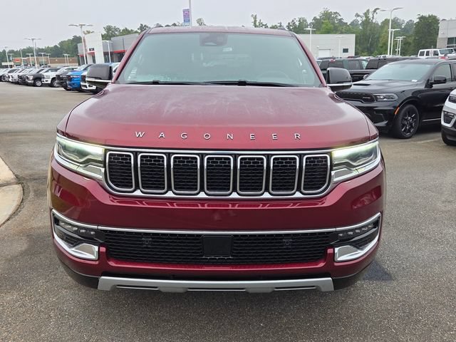 Used 2023 Jeep Wagoneer Series II AWD/4WD image 2