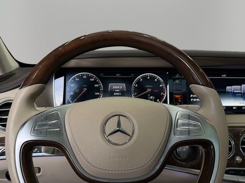 Used 2016 Mercedes-Benz S 550 Sedan image 20