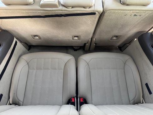 Used 2014 Mercedes-Benz GL 450 4MATIC w/ Lighting Package image 38