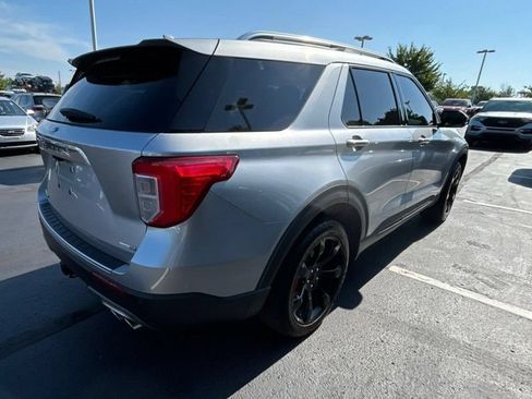 Used 2020 Ford Explorer Platinum w/ Premium Technology Package AWD/4WD image 6