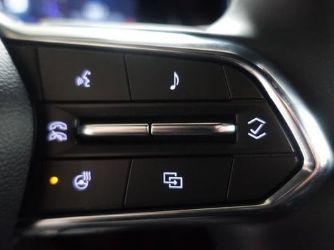 Used 2025 Chevrolet Equinox LT FWD image 13