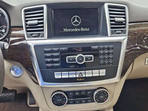 Used 2015 Mercedes-Benz ML 350 4MATIC image 9
