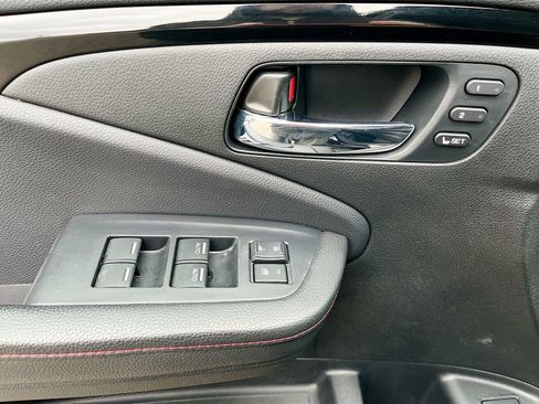 Used 2024 Honda Ridgeline Black Edition image 18