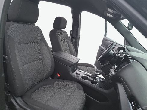 Used 2023 Chevrolet Traverse LT AWD/4WD image 10