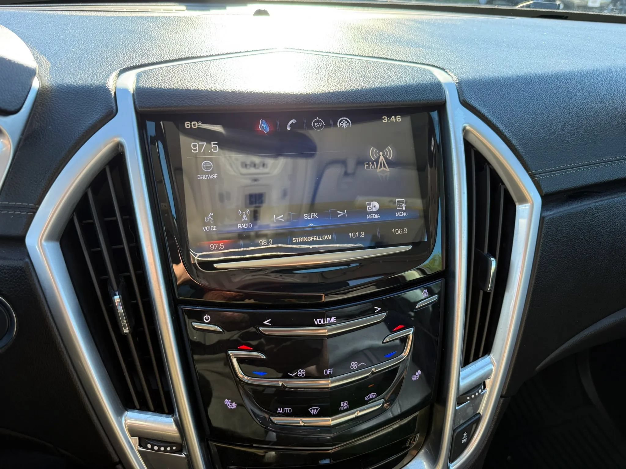 Used 2016 Cadillac SRX Performance w/ Driver Assist Package AWD/4WD image 17