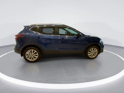 Used 2020 Nissan Rogue Sport SV w/ All-Weather Package AWD/4WD image 9