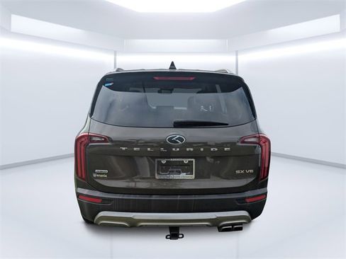 Used 2020 Kia Telluride SX w/ SX Prestige Package image 3