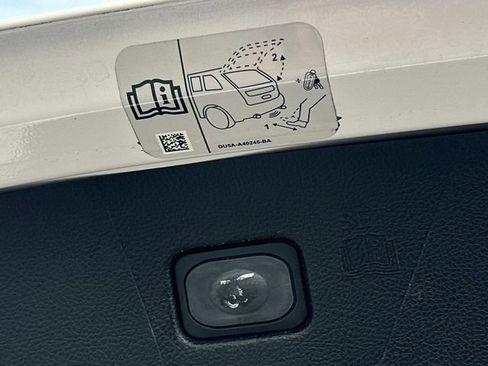 Used 2017 Ford Edge SEL w/ Equipment Group 201A image 12