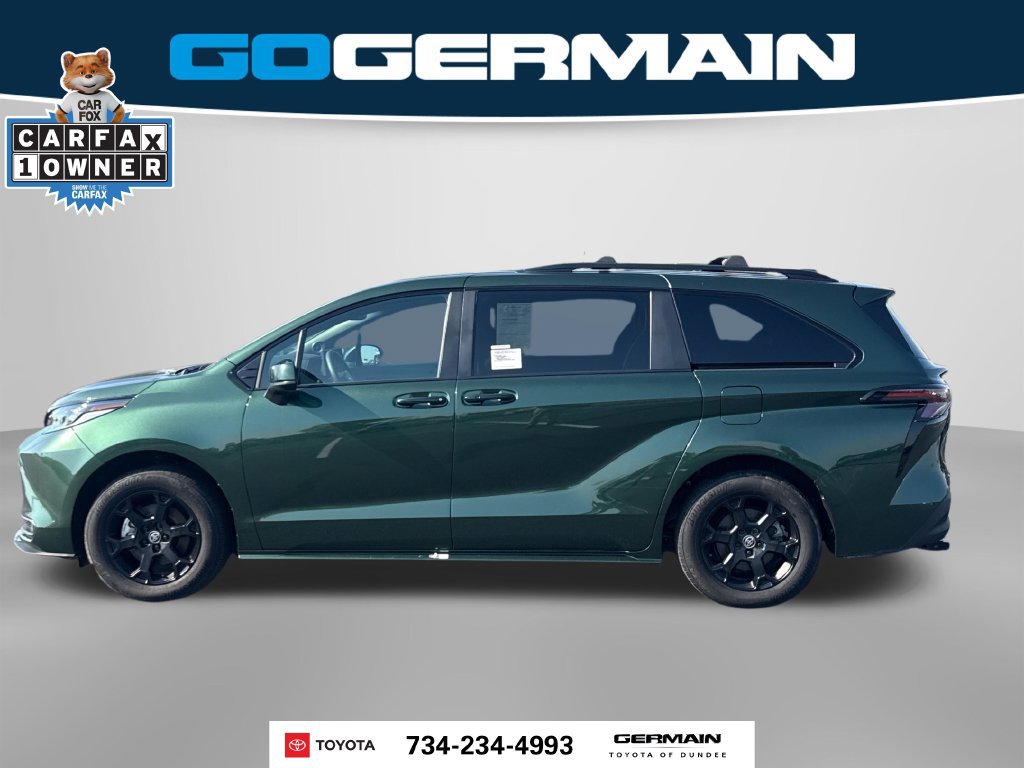Used 2025 Toyota Sienna XLE Woodland Edition AWD/4WD image 2