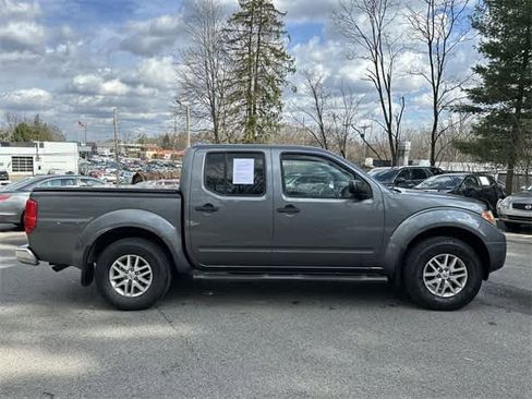 Used 2017 Nissan Frontier SV w/ SV Value Truck Package image 3