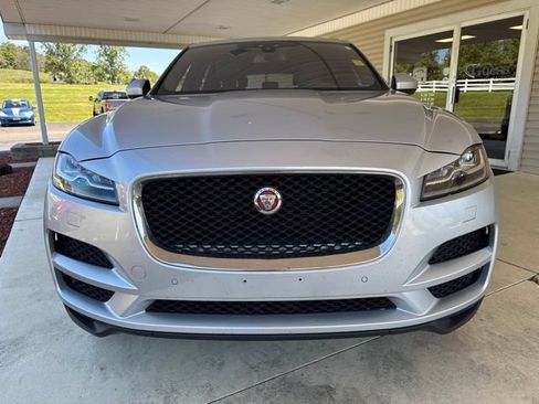 Used 2017 Jaguar F-PACE Prestige AWD/4WD image 8