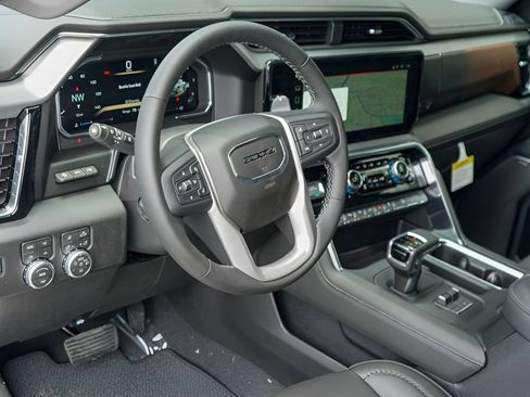 New 2026 GMC Sierra 1500 Denali w/ Denali Reserve Package AWD/4WD image 9