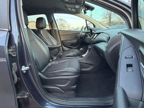 Used 2018 Chevrolet Trax LT w/ Driver Confidence Package image 6