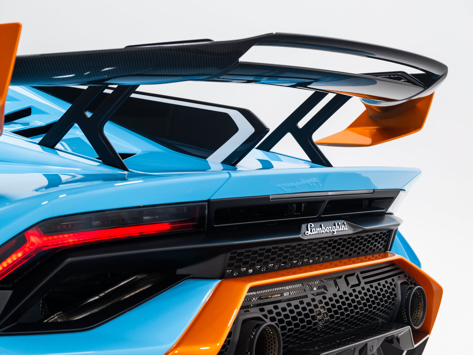 Used 2022 Lamborghini Huracan STO RWD image 27