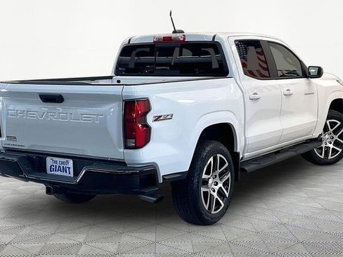 Used 2023 Chevrolet Colorado Z71 w/ Z71 Convenience Package 2 AWD/4WD image 6