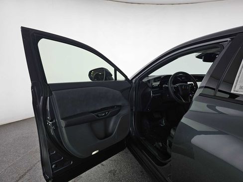 Used 2023 Lexus RZ 450e Premium image 19