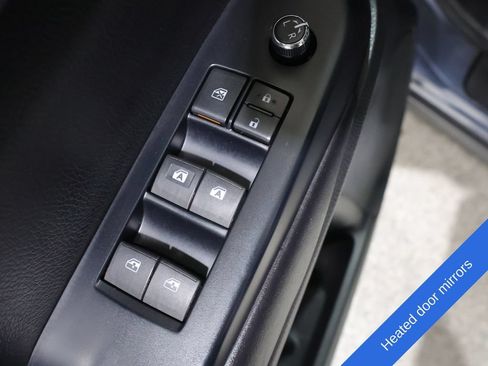 Used 2019 Toyota Highlander XLE w/ Highlander SE Package AWD/4WD image 14