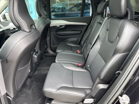 Used 2023 Volvo XC90 B5 Core w/ Protection Package Premier AWD/4WD image 17