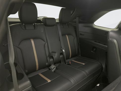 Used 2024 MAZDA CX-90 3.3 Turbo w/ Premium Plus Pkg image 23