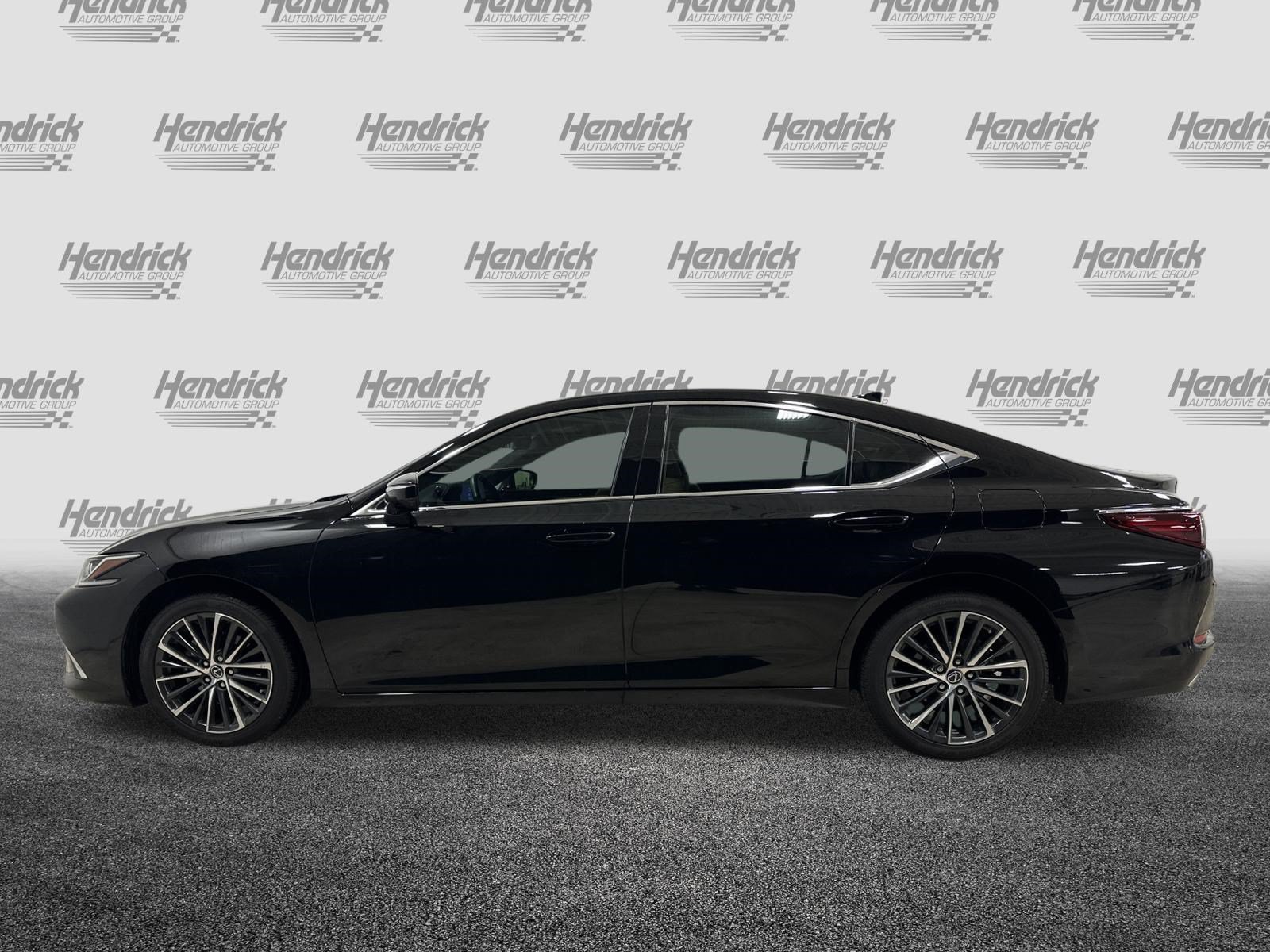 Used 2025 Lexus ES 350 w/ Premium Package FWD image 7
