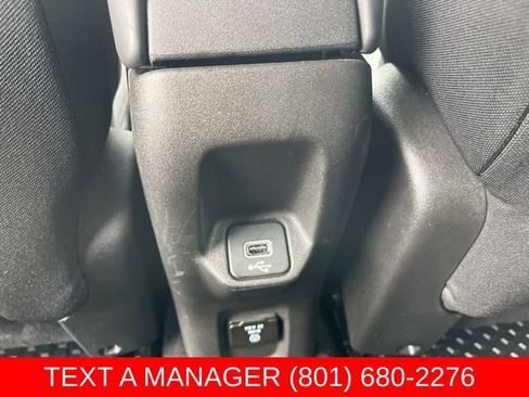 Used 2022 Jeep Renegade Trailhawk w/ Trailer Tow Group AWD/4WD image 18